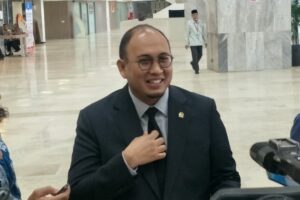 Sindir Kereta Cepat Jakarta-Bandung, Andre Rosiade: Beroperasi 40 Tahun Saja Masih Rugi