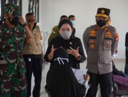 Tak Dikenali Warga Jakbar Saat Blusukan, Ketua DPR Puan Maharani Terpaksa Perkenalkan Diri