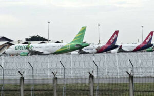Teronggok Parkir di Bandara, Banyak Pesawat Maskapai RI Jadi ‘Zombie’