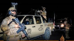 Taliban Pamer Berton-Ton Senjata dan Perangkat Militer Yang Ditinggalkan Tentara AS