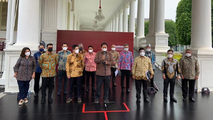 Didampingi Airlangga dan Ketum KADIN, Sederet Pengusaha Kondang Ke Istana Minta Bantuan Jokowi