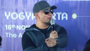 Sindir Kerumunan Bar Holywings, Deddy Corbuzier: Gym Ditutup, Padahal Yang Datang Orang Sehat