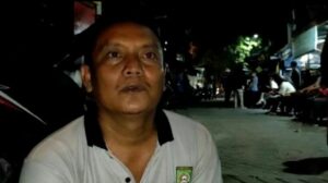 Penembak Ustadz Hingga Tewas Pakai Jaket Ojol, 3 Hari Duduk Di Warung Dekat TKP
