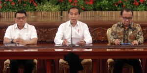 Reshuffle Besar-Besaran, Relawan Jokowi Mania: Sering Blunder, Pratikno dan Lutfi Diganti