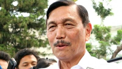 Arahan Presiden, Luhut: PPKM Takkan Diakhiri Sampai COVID-19 Benar-Benar Terkendali