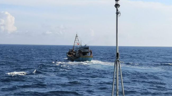 Ribuan Kapal Vietnam dan China Masuk Perairan Natuna, Bakamla: Tak Masuk Pantauan Radar Kami
