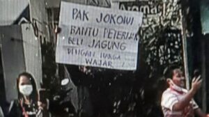 Bentangkan Poster Minta Bantuan Saat Kunjungan Jokowi, Pria Di Blitar Ini Ditangkap Polisi