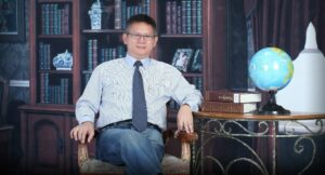 Miliki 100 Gelar Akademik dan Sertifikasi Profesi, Pria Asal Bandung Ini Pecahkan Rekor MURI