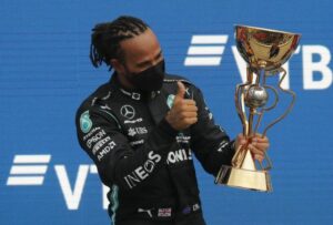 Cetak Sejarah F1 Dengan Raih Kemenangan Ke-100, Lewis Hamilton: Saya Hanya Ingin Jadi Yang Terbaik