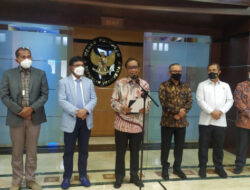 Menko Mahfud MD: Korban Pinjol Ilegal Tak Perlu Bayar Utang
