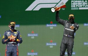 Makin Panas! Max Verstappen Bongkar Borok Lewis Hamilton di F1 GP Inggris 2021