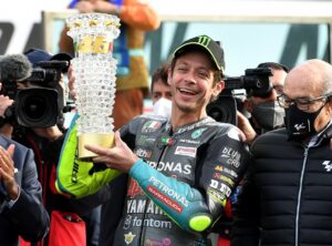 Jalani Balapan Terakhir di Emilia Romagna, MotoGP Beri Trofi Kehormatan Untuk Valentino Rossi