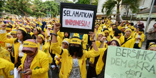 Beri Rapor Merah, BEM UI Desak Jokowi Copot Para Menteri dan Pejabat Ini
