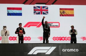 Unggul Jauh Dari Verstappen Di Posisi Kedua, Lewis Hamilton Juara F1 GP Qatar 2021