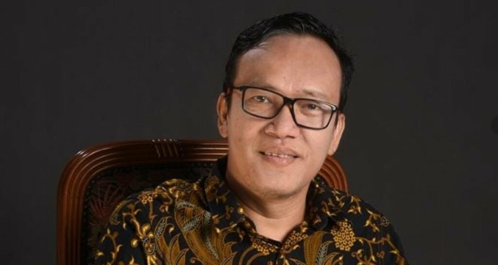 Relawan Jokowi Mania Cium Lingkaran Istana Keruk Uang Dari Bisnis PCR
