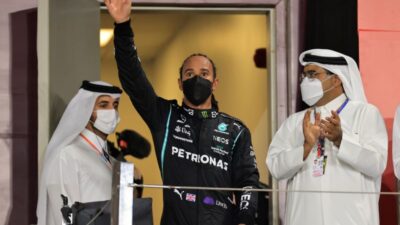 Meski Tertinggal Dari Verstappen, Damon Hill Tetap Prediksi Lewis Hamilton Bakal Juara F1 2021