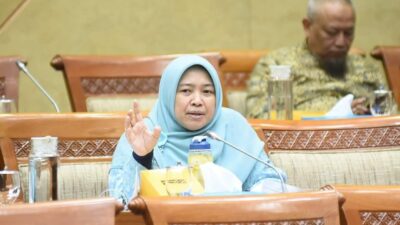 UMP 2022 Hanya Naik 1,09 Persen, Kurniasih Mufidayanti: Dampak ‘Kejam’ Penerapan UU Cipta Kerja