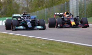 Bos Mercedes Lebih Dukung Verstappen Juara F1 2021 Daripada Hamilton, Kenapa?