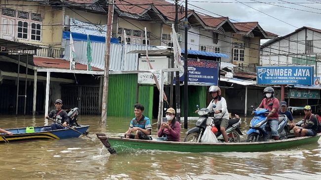 Sudin: Penyebab Banjir Sintang Karena Kementerian LHK Biarkan Hutan Dirusak