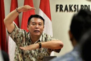 TB Hasanuddin: Ada 6 Letnan Jenderal Bakal Berebut Posisi KSAD TNI