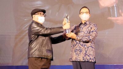 Anies Baswedan Gubernur Terbaik, Kok Elektabilitasnya Ketiga?