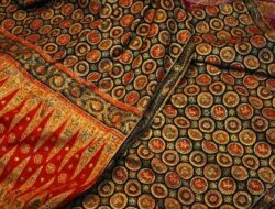 UNESCO Akui Songket Jadi Daftar Warisan Budaya Tak Benda Milik Malaysia