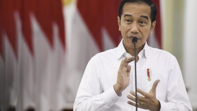RI Rugi Rp.97 Triliun, Jokowi: Jangan Ada Lagi Warga Indonesia Berobat Ke Luar Negeri