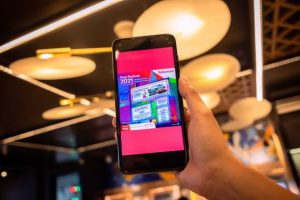Riset OpenSignal: Pengguna Ponsel di Indonesia Mudah Selingkuh