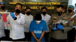 Pasang Tarif Sekali Kencan Rp.25 Juta, Polisi Tangkap Selebgram TE Di Jateng