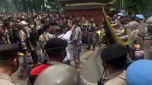 Buntut Unjuk Rasa Ricuh di Mapolda Jabar, Ketua Umum Ormas GMBI Ditangkap Polisi