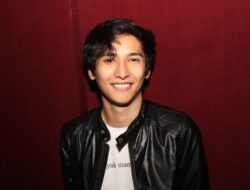 Selebtwit Ardit Erwandha Terkejut Dikirimi Satu Truk Air Mineral, Ada Apa?