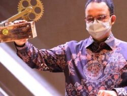 Indonesia Indicator: Anies Baswedan Gubernur Terpopuler dan Paling Berpengaruh Tahun 2021