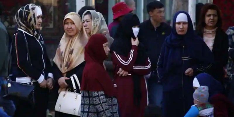 Ajari Anak-Anak Membaca Al-Qur’an, Wanita Uighur Ini Divonis 14 Tahun Penjara