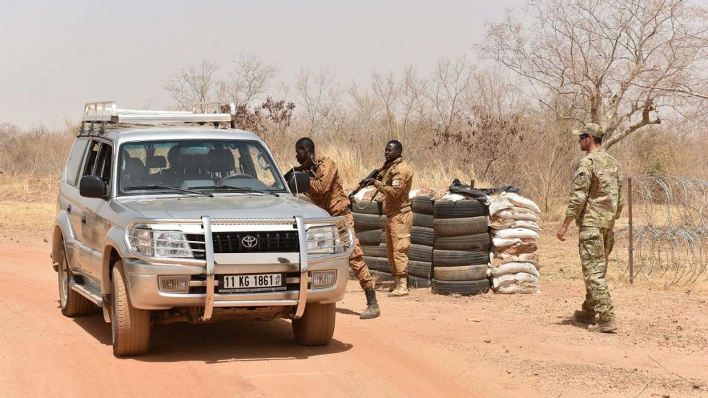 Letnan Kolonel Pimpin Kudeta Militer Burkina Faso: Gulingkan Pemerintah, Tahan Presiden, Tutup Perbatasan