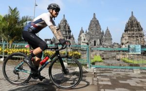 Luka Serius Saat Kecelakaan Sepeda, Gubernur Jateng Ganjar Pranowo Dibawa Ke RS Kariadi