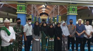 Santuni 100 Anak Yatim, “Resto Apung” Muara Angke Gelar Tasyakuran Dan Doa Bersama