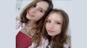 Minta Vladimir Putin Akhiri Perang, 2 Gadis Ukraina Ini Jual Keperawanannya