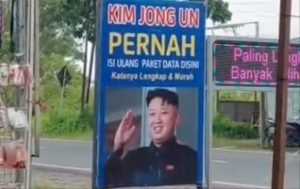 Nekat! Konter Pulsa Ini Gunakan Foto Kim Jong Un Untuk Promosi Paket Data