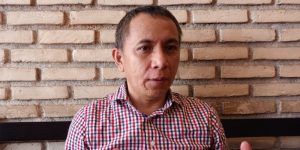 Jerry Massie: Jokowi Harusnya Melabrak Luhut, Tapi Sepertinya Takut