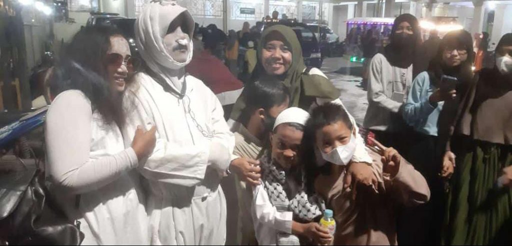 Penampakan Pocong Saat Pawai Obor Sambut Ramadhan Remaja Islam Ciganjur