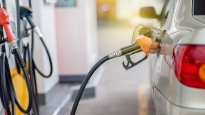 BBM Pertamina Naik Lagi Jadi Rp.14.500/ Liter, Mobil Mewah Orang Kaya Beralih ke Pertalite?