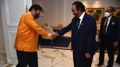 Pertemuan Golkar-Nasdem, Jamiluddin Ritonga: Surya Paloh Ingin Jodohkan Airlangga Dengan Anies Atau Ridwan Kamil