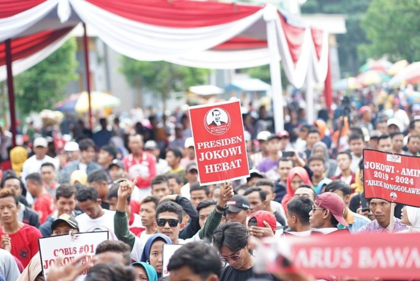 Dijanjikan Sembako dan Minyak Goreng Gratis, Ternyata Deklarasi Relawan Jokowi Bonus Doorprize