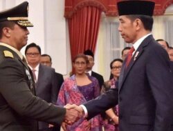 Diduga Ada Ketegangan Antara Jokowi dan Jenderal Andika, Rocky Gerung: Moral Istana Negara Merosot!
