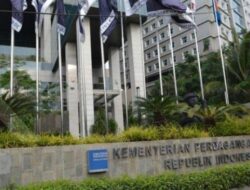 Kejagung Geledah Kantor Kemendag Terkait Kasus Tipikor Impor Baja