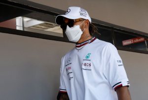 Tak Ingin Seperti Max Verstappen Yang Dikontrak Hingga 2028, Lewis Hamilton Justru Berpikir Pensiun