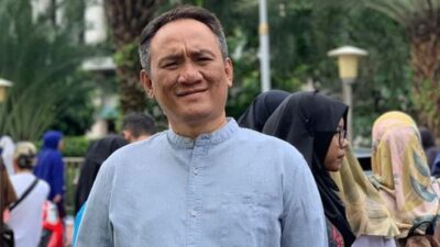 Andi Arief: Sudah Saatnya Mahfud MD Lawan Penumpang Gelap Reformasi, Jokowi Dan Luhut Cs