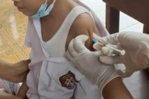 Wow! Diduga Punya Ilmu Kebal, Bocah Baduy Luar Ini Tak Mempan Disuntik Saat Vaksinasi COVID-19
