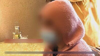 Pria Ini Curiga Pacarnya Tak Pernah Hapus Make Up Meski di Rumah, Ternyata Emak-Emak Umur 50 Tahun