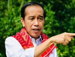 Jelang Jabatannya Berakhir, Jokowi Diduga Cemas Bakal Diserang